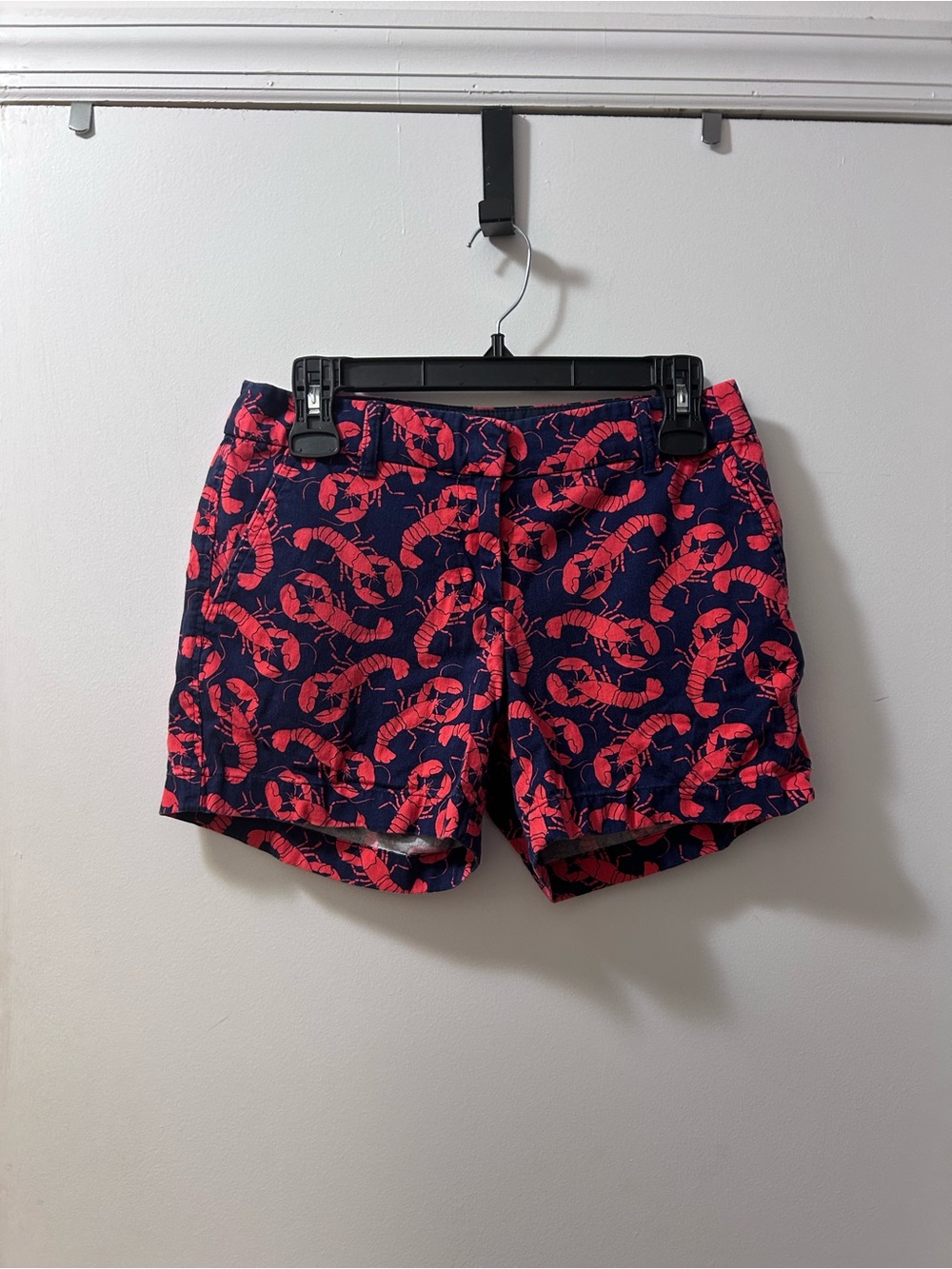J. Crew FactoryNavy Women’s Casual Shorts with Red Lobster/Crawfish Print